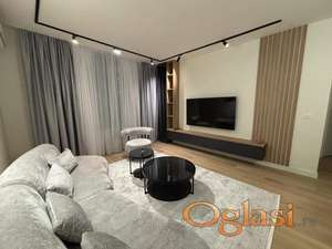 BW,Echo,lux moderan,useljiv ID#18976