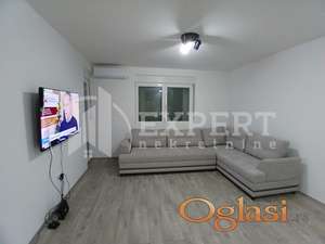 Izdaje se dvoiposoban stan u blizini crkve Sv. Pantelejmona, 70m2