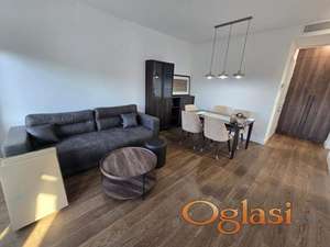Izdaje se lux stan u novogradnji,garaža,neuseljivan ID#819468