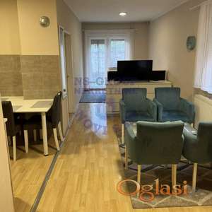 Izdaje se lepo uređen i potpuno namešten dvosoban stan na odličnoj lokaciji-Grbavica.