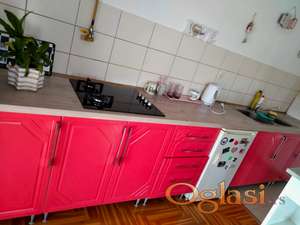 Prelepo namešten stan