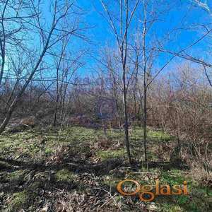 Plac na prelepoj lokaciji!