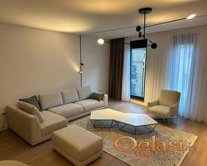 Izdavanje stanova Hram-Cetvorosoban lux stan,2 garazna mesta