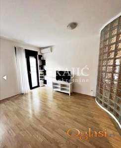 Izdato!Vračar,Čuburska,36m2,1.0+dvorište #3696