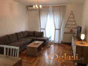 Stan 40m2  izdavanje u sirem centru Beograda