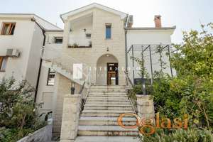 Dvosoban luksuzan stan sa pogledom na more – Savina, Herceg Novi