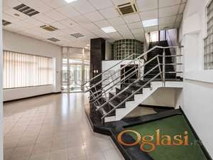 Izdaje se poslovni objekat u širem centru grada, 420m2