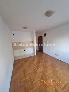 Grbavica-Uknjižena Garsonjera 20 m2 na Top Lokaciji-065/385 8880