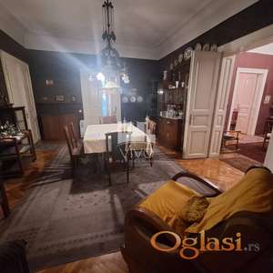 Šestosoban stan u predratnoj vili, 204m2 ID#1723