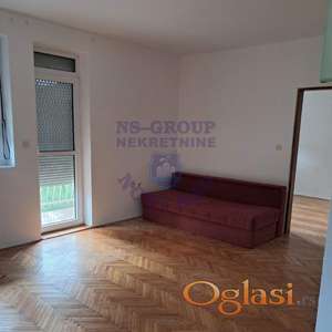 Prazan, pet friendly dvosoban stan.