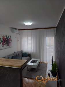 Jednoiposoban stan na Novoj Detelinari!