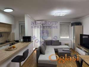 Fantastičan trosoban stan na Novoj Detelinari!