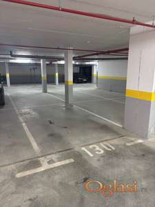 VLASNIK Garazno parking mesto Atrium Residence