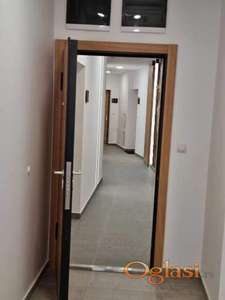 PRODAJA LUKSUZNOG STANA – ADAMOVIĆEVO NASELJE, NOVI SAD