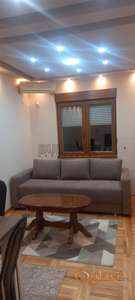 Izdaje se odličan stan kod Doma zdravlja, 62m2