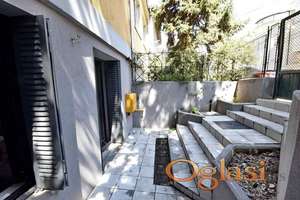 Dvosoban renoviran stan Koste Jovanovica