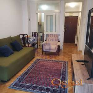 Odličan potpuno namešten dvosoban stan na Bulevaru