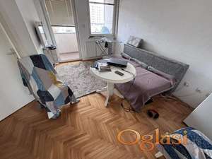 Jednoiposoban Podbara