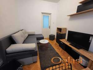 Izdajem 1.5 stan Savski Venac