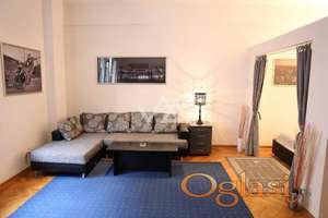 Izdaje se 1.5 Stari Grad