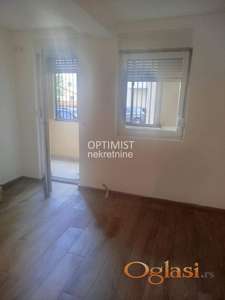 Borča-Lička-70m2-prazan-useljiv ID#3495