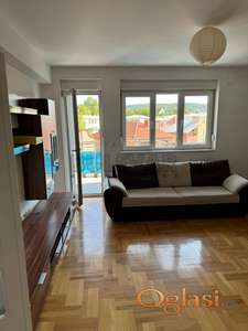 Četvorosoban  stan, Čair, III  sprat, 101 m2