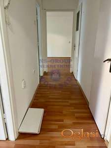 Na Staroj Detelinari izdaje se prazan stan na drugom spratu stambene zgrade