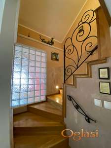 *** Duplex, Sajam, 17m2 garaže u ceni ***