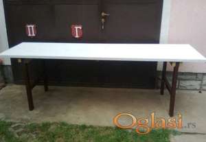 Sto i klupe (za slavlje )