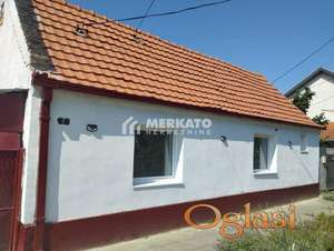 Renovirana dvosobna kuća 64m2, Mičkei, Zrenjanin ID#1500