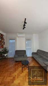 Prelep dvosoban stan na Adicama ! Kompletno namešten !