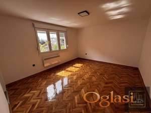 Kompletno renoviran-Braće Krkljuš !