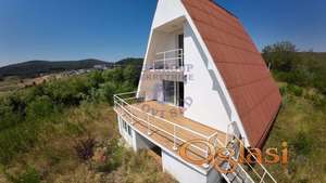 Vrdnik - Vikend naselje,  Vikendica