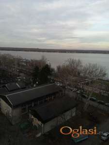 Zemun, Zemunski kej 4.0, prvi red do reke, uknjižen, retko u ponudi