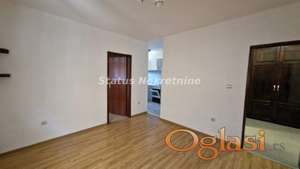 Dvosoban stan - centar - Matice Srpske
