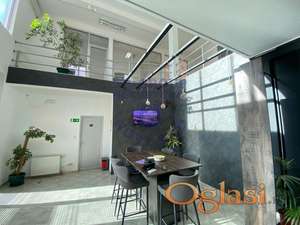 Poslovni kompleks na atraktivnoj lokaciji u Novom Sadu, Klisa, na svega 2,5 km od samog centra grada i u neposrednoj blizini izlaza sa autoputa.