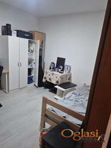 DVORINI JEDNOSOBAN STAN  VETERNIK  28 m  NAMETENAgencijska ifra 1008087 U ponudi je simpatian i funkcionalno organizovan dvorini