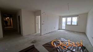 Exkluzivna prodaja. Adice, Raz Invest - četvorosoban apartman. Idealno za IT-CENTAR.