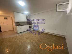 Izdaje se PET FRIENDLY garsonjera na Socijalnom.