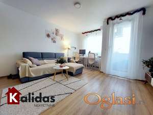 Novi Sad, Centar, 46 m2 uknjižen dvosoban stan sa PARKING MESTOM!