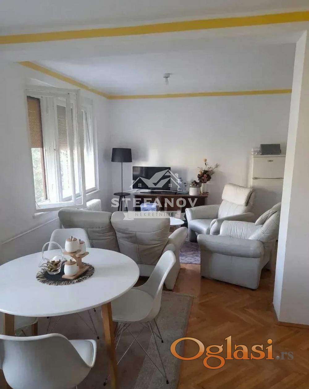 Manji three-room apartment at Lesnini — photo