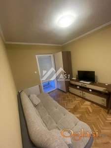 HIT PONUDA ! Izdajem prelep jednoiposoban stan na Grbavici !!! ID#5399