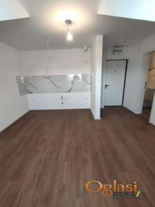 ODLIČAN JEDNOIPOSOBAN STAN NA PODBARI