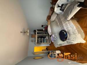 Trosoban stan na prodaju