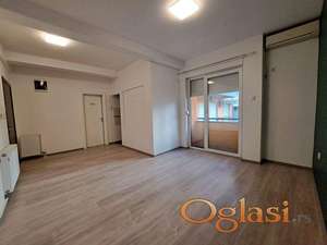 524886 - 69m2 - Grbavica - pogodno za ordinacije