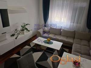 Odličan dvoiposoban stan na Bulevaru Evrope.