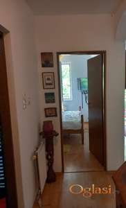 Jednoiposoban stan na Grbavici