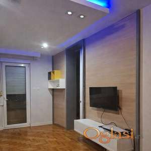 Lepo opremljen stan u Zoned zgradi