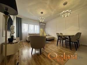 Izdaje se - luksuzno opremljen 2.0 stan sa garažom - Bolmanska ulica