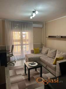 NAMESTENA GARSONJERA KOD BETANIJE